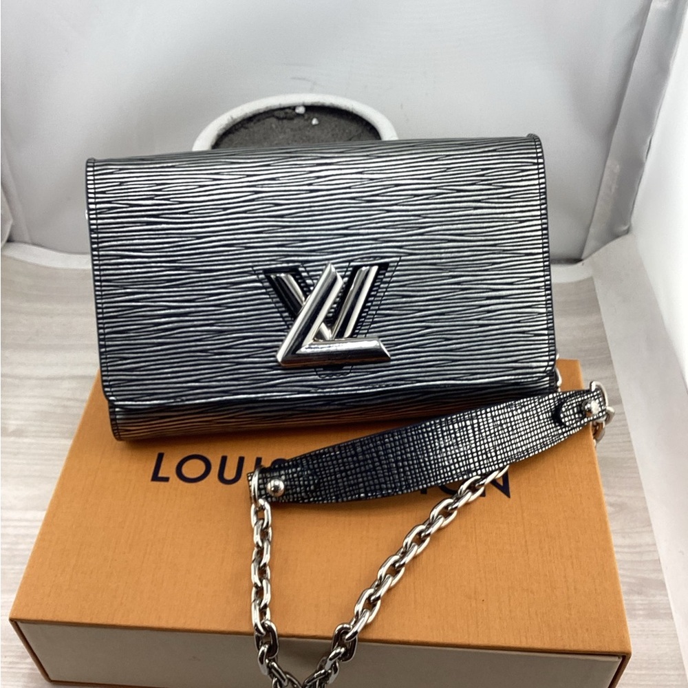 Louis Vuitton Metallic Silver Twist Crossbody